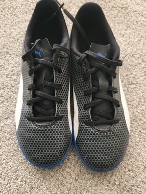 Puma Boys Futsol Shoes